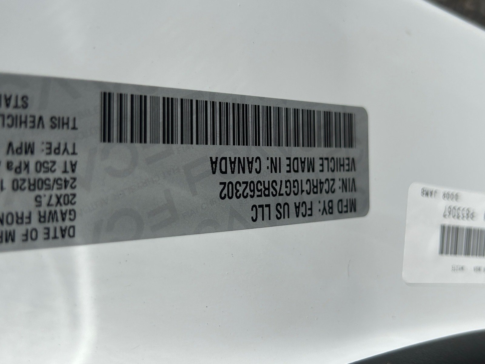 Used 2025 Chrysler Pacifica Limited FWD image 30