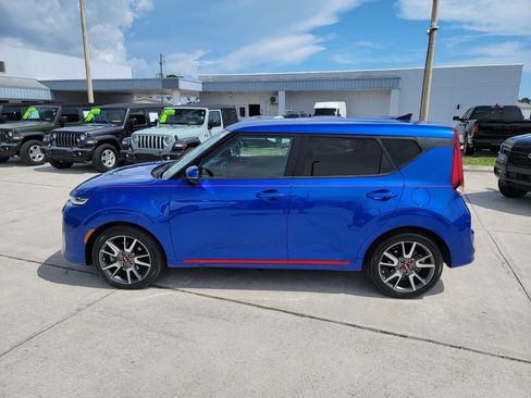 Used 2021 Kia Soul Turbo FWD image 2