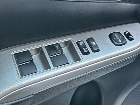 Used 2014 Toyota Camry SE w/ Fleet Convenience Package FWD image 14