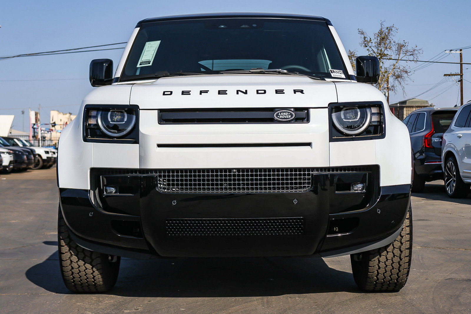 New 2026 Land Rover Defender 110 X-Dynamic SE AWD/4WD image 2