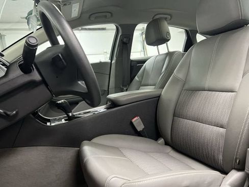 Certified 2019 Chevrolet Impala LS FWD image 18