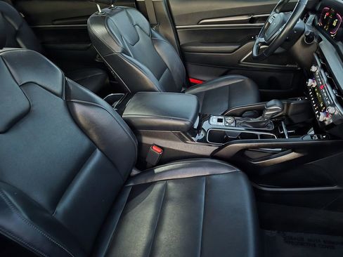 Used 2025 Kia Telluride S image 19