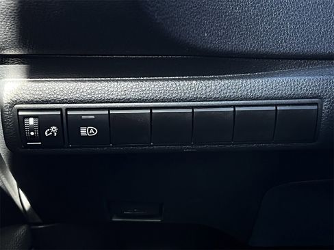 Used 2023 Toyota Corolla SE image 20