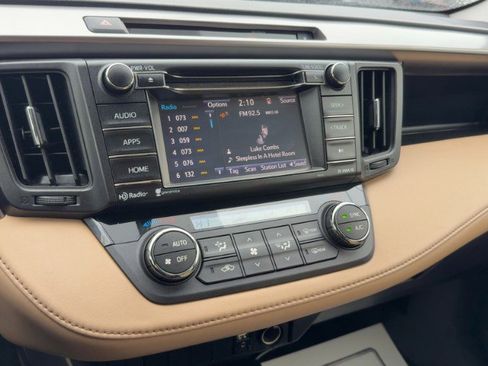 Used 2016 Toyota RAV4 XLE image 17