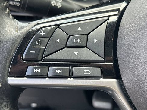 Used 2019 Nissan Altima 2.5 SV FWD image 25