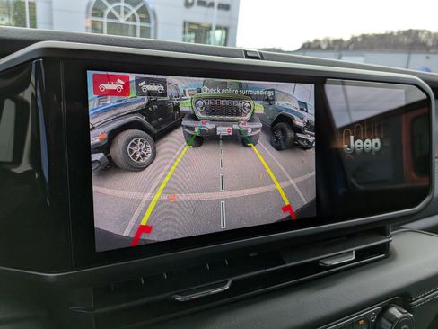 New 2026 Jeep Wrangler Unlimited Rubicon image 20