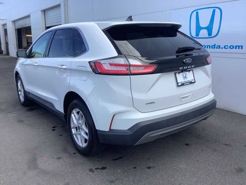 Used 2022 Ford Edge SEL w/ Convenience Package AWD/4WD image 4