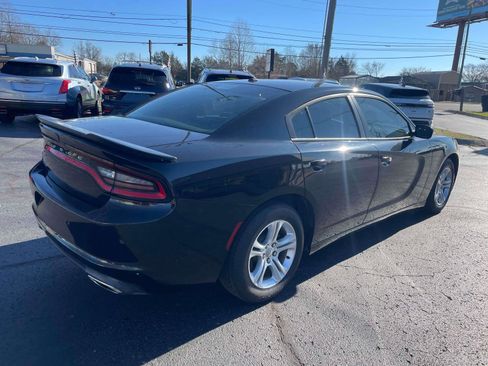 Used 2019 Dodge Charger SXT w/ Blacktop Package image 4