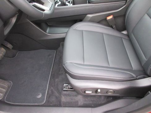 New 2026 Chevrolet Traverse LT w/ Sun and Wheel Package image 20