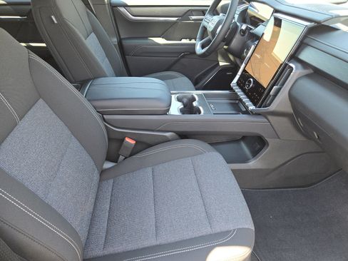 New 2026 GMC Acadia Elevation FWD image 11