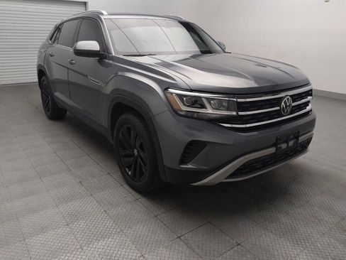 Used 2023 Volkswagen Atlas Cross Sport SE w/ Panoramic Sunroof Package FWD image 13