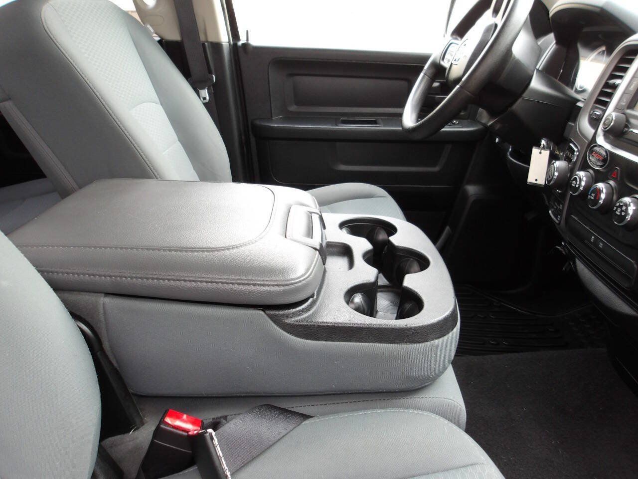 Used 2017 RAM 1500 Express w/ Express Value Package AWD/4WD image 20