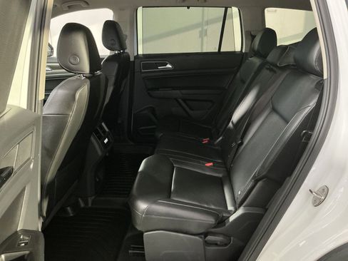 Used 2019 Volkswagen Atlas SE image 30