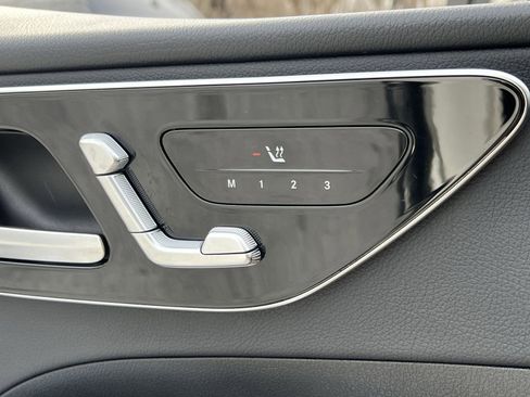 Used 2024 Mercedes-Benz C 300 C 300 image 33