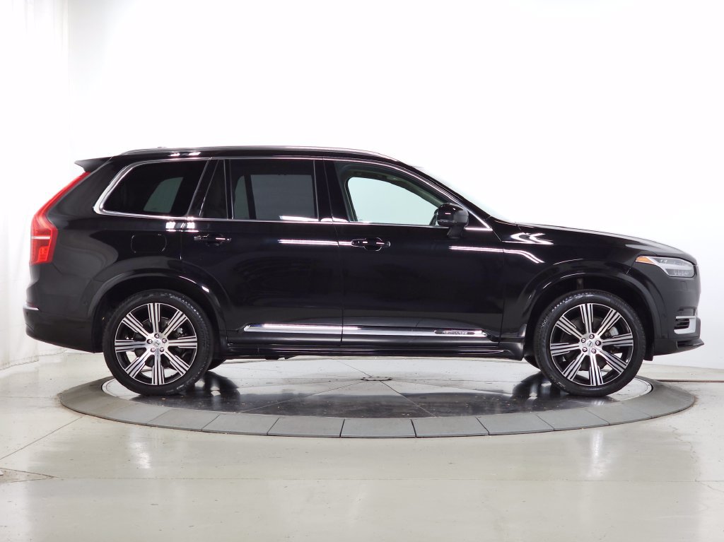 Used 2024 Volvo XC90 T8 Ultimate AWD/4WD image 11