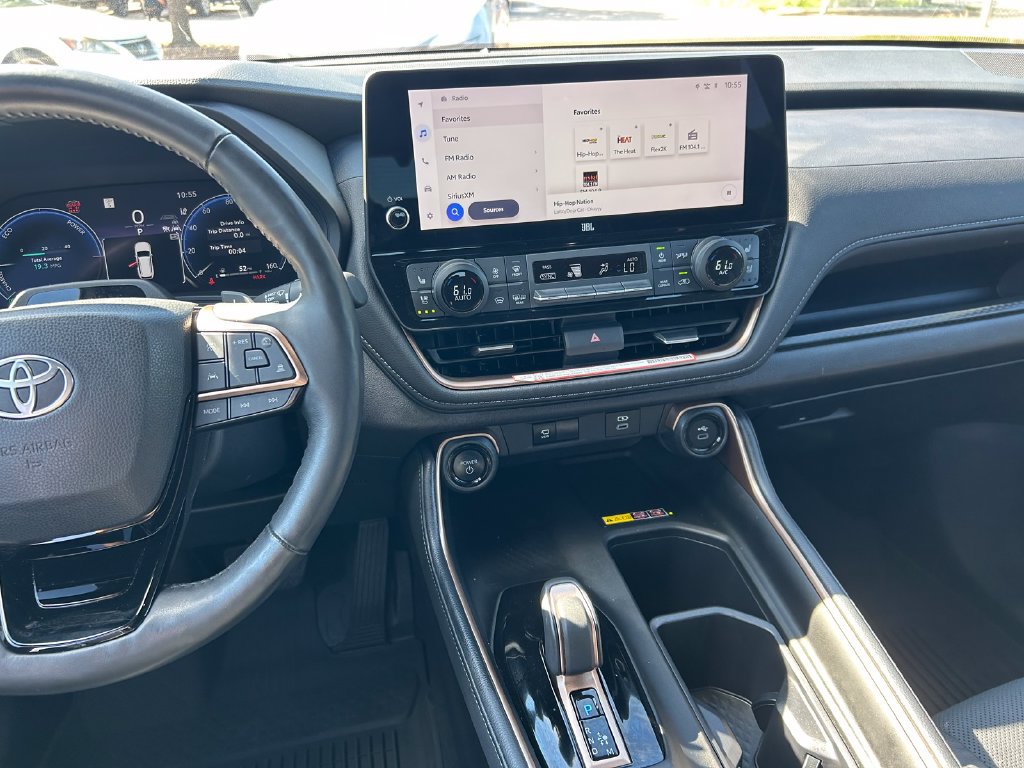 Certified 2025 Toyota Grand Highlander AWD Hybrid image 20