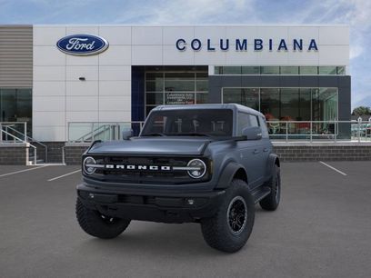 New 2025 Ford Bronco Outer Banks w/ Sasquatch Package