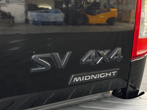 Used 2020 Nissan Frontier SV w/ Midnight Edition Floor Mats AWD/4WD image 7