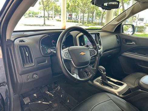 Used 2022 Chevrolet Colorado LT w/ LT Convenience Package RWD image 6