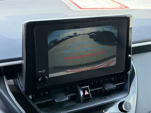 Certified 2025 Toyota Corolla SE FWD image 23