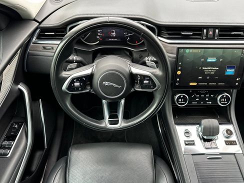 Used 2021 Jaguar F-PACE S image 28