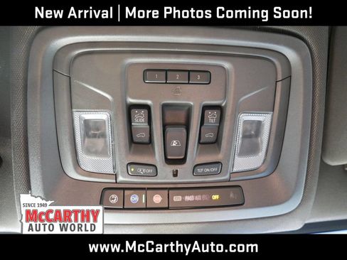 Used 2023 GMC Sierra 3500 Denali w/ Denali Ultimate Package AWD/4WD image 25