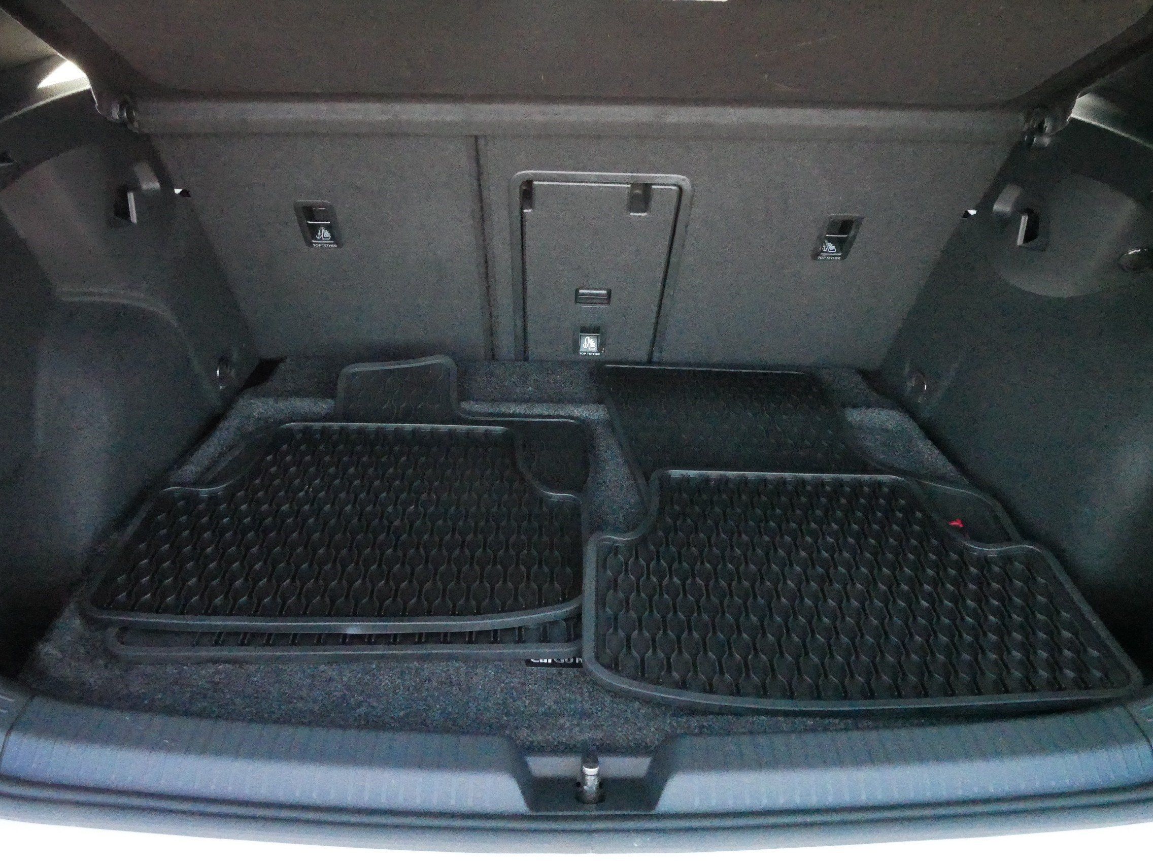 Certified 2024 Volkswagen GTI SE FWD image 14