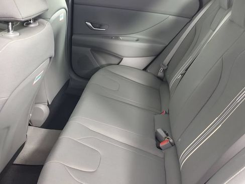 Certified 2025 Hyundai Elantra Sport FWD image 21