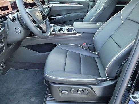 New 2025 Cadillac Escalade Premium Luxury w/ LPO, Floor Liner Package image 17