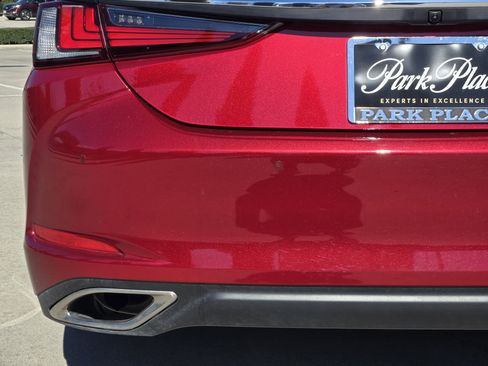 Certified 2025 Lexus ES 350 w/ Premium Package image 17