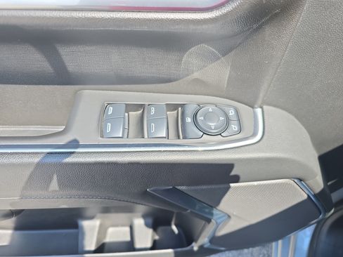 Used 2025 Chevrolet Silverado 1500 LT RWD image 25