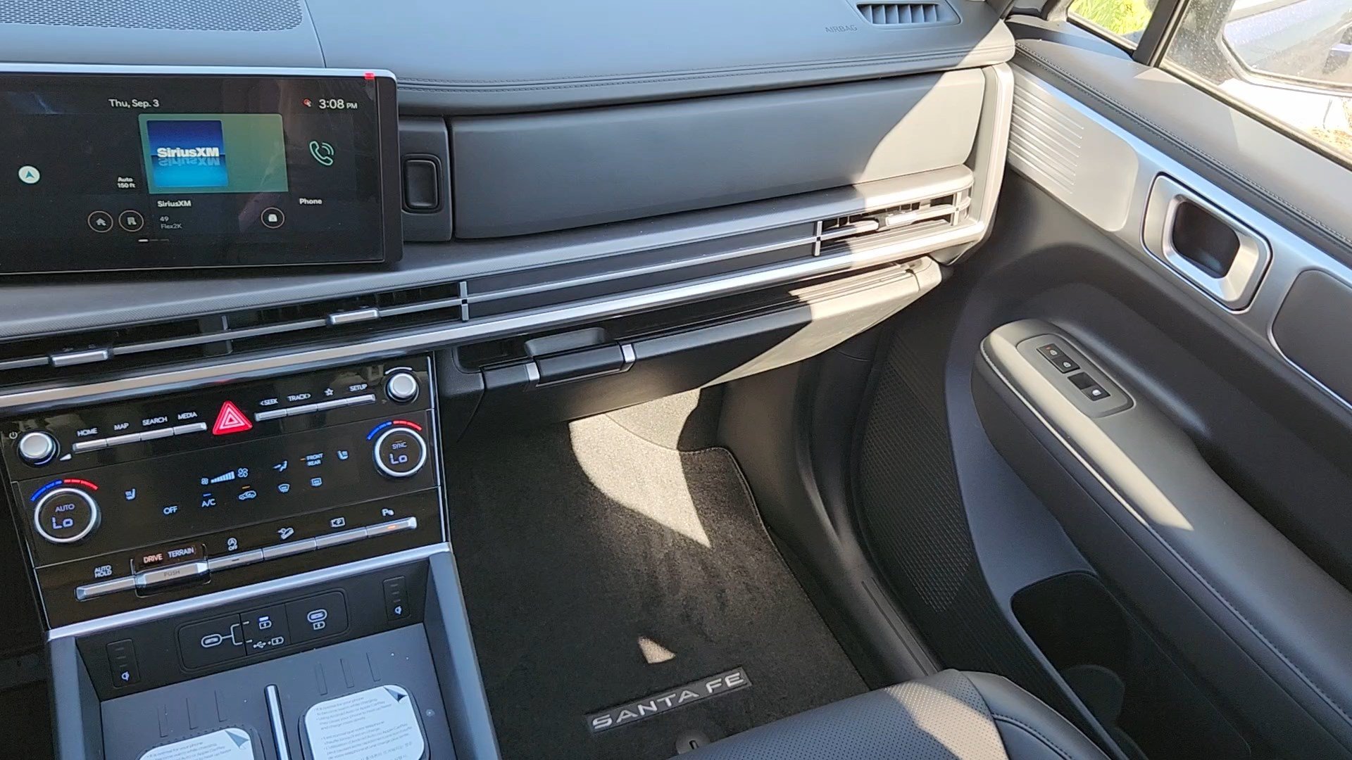 New 2026 Hyundai Santa Fe XRT AWD/4WD image 6
