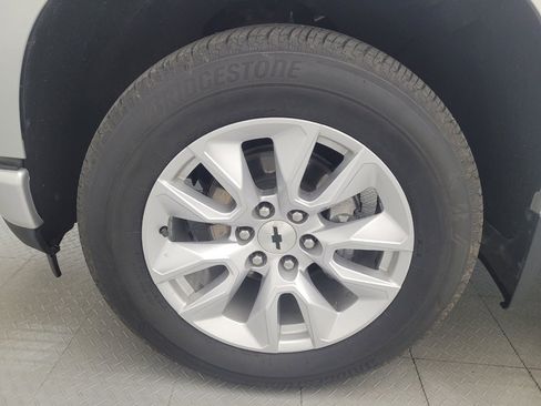 Used 2021 Chevrolet Silverado 1500 Custom RWD image 31