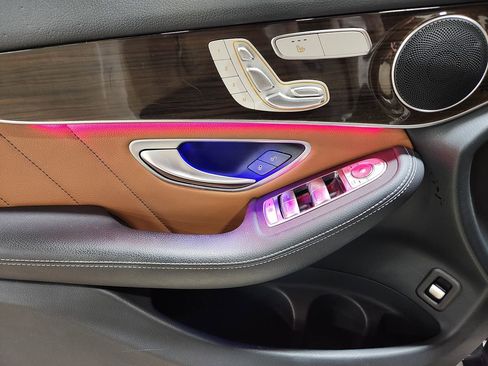 Used 2022 Mercedes-Benz GLC 300 image 42