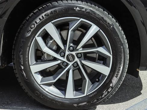 Used 2023 Audi Q5 2.0T Premium Plus w/ Premium Plus Package AWD/4WD image 8