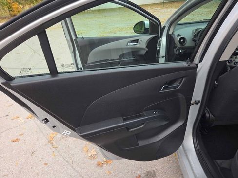 Used 2016 Chevrolet Sonic LT FWD image 11