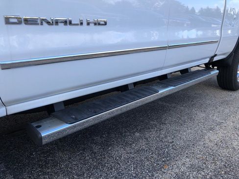 Used 2016 GMC Sierra 2500 Denali w/ Duramax Plus Package image 11