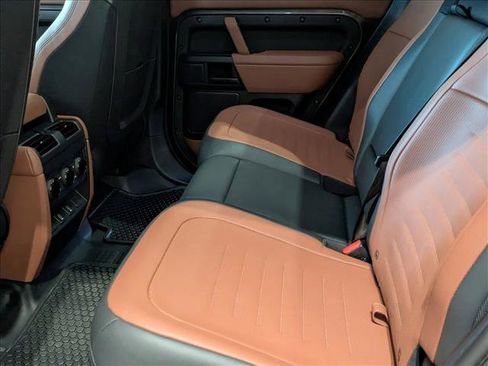 New 2026 Land Rover Defender 110 OCTA image 17