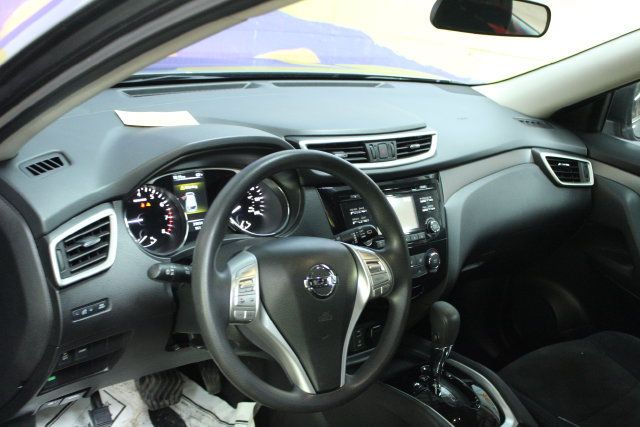 Used 2015 Nissan Rogue S FWD image 14
