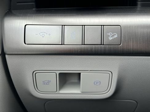 New 2026 Hyundai Kona Limited FWD image 24