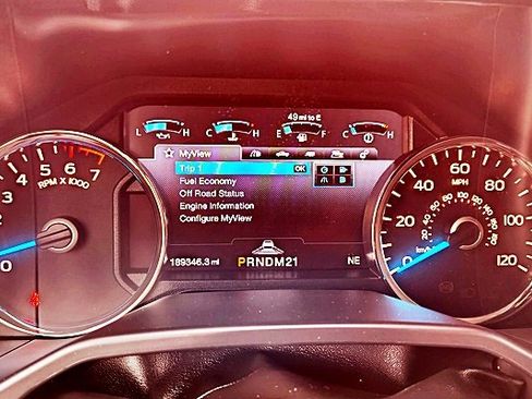 Used 2015 Ford F150 Platinum w/ Equipment Group 701A Luxury AWD/4WD image 18