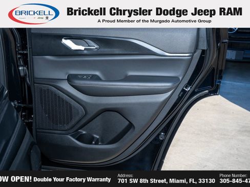 New 2025 Jeep Grand Cherokee Laredo X image 13