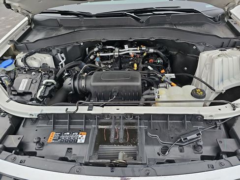 Used 2022 Ford Explorer XLT w/ Equipment Group 202A image 30