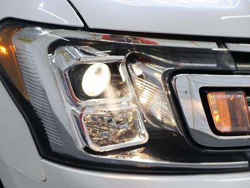 Used 2019 Ford Expedition XLT image 31