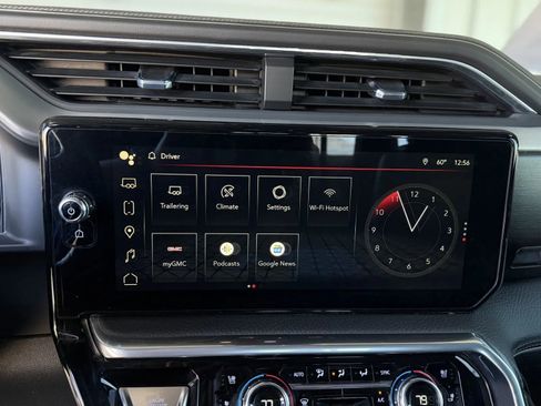 Used 2023 GMC Sierra 1500 Denali w/ Technology Package AWD/4WD image 30