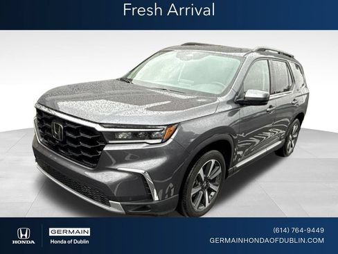 Used 2023 Honda Pilot Touring image 1