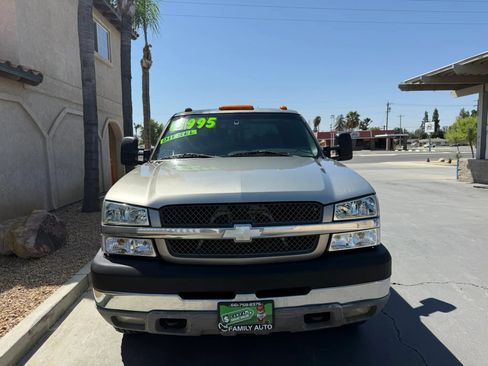 Used 2003 Chevrolet Silverado 3500 LS RWD image 2