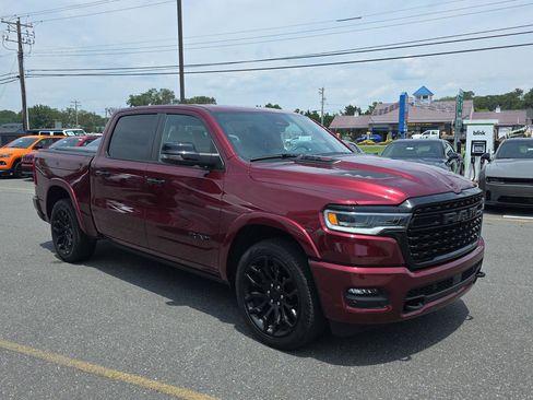 Used 2025 RAM 1500 Limited AWD/4WD image 3