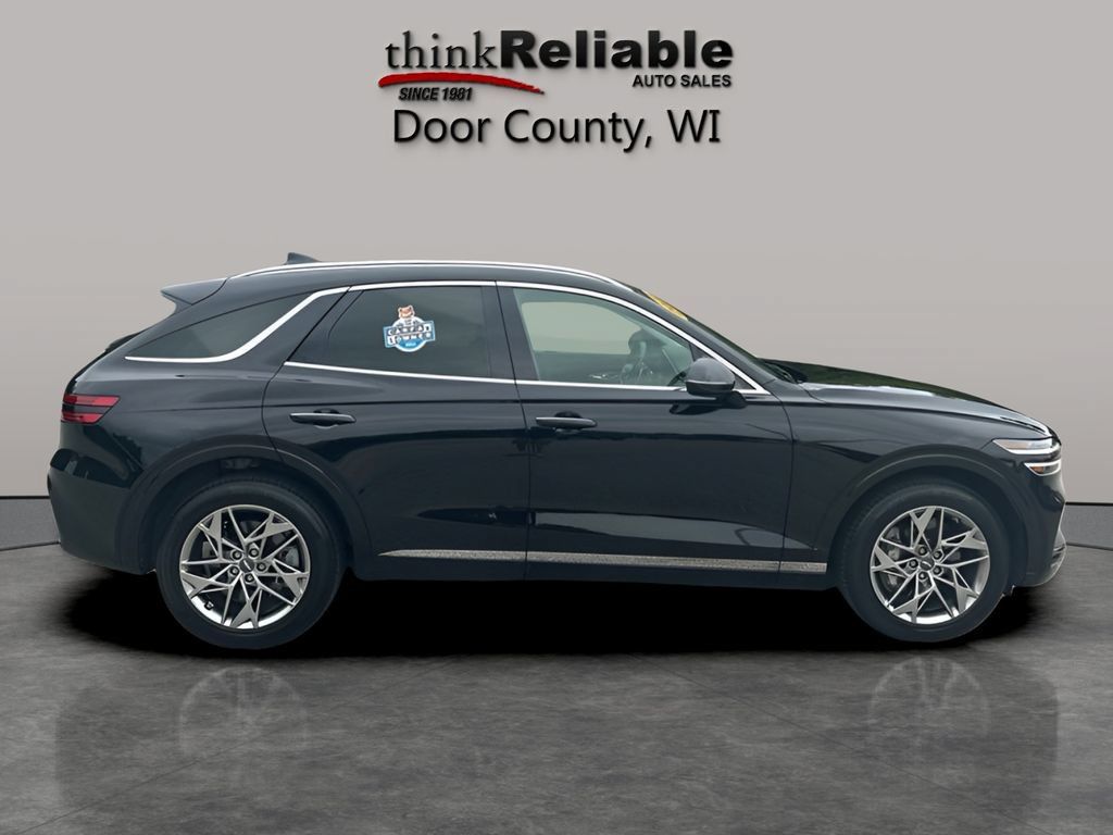Used 2025 Genesis GV70 2.5T AWD/4WD image 6