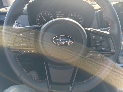 Certified 2024 Subaru Crosstrek 2.5i Limited w/ Crosstrek Mirror Package image 23
